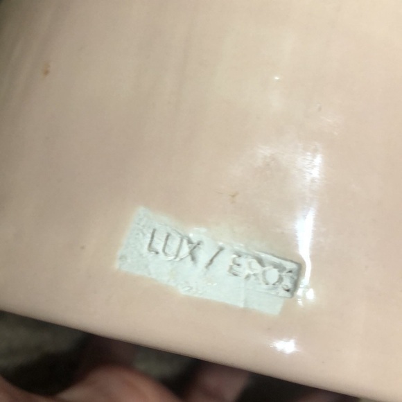 Lux Eros Blush Pink Gold Lip Kiss Planter Pot Vase - Picture 9 of 9